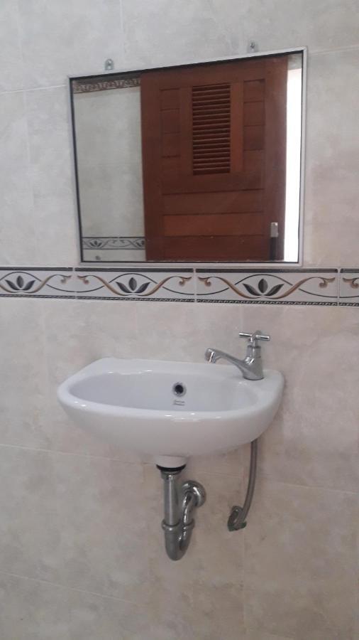 Waterfall Guest House Sukawati Extérieur photo